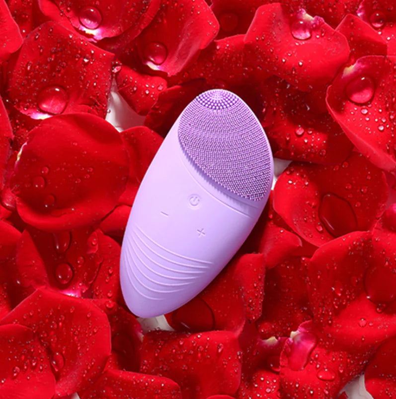 Electric Silicone Facial Cleansing Brush